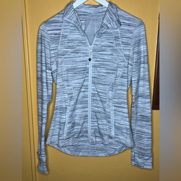 lululemon athletica Jackets & Blazers - Lululemon Define Luon Heather Grey zip jacket size 8